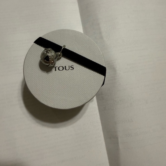 18K Gold Sweet Dolls Earrings - Picture 10 of 13